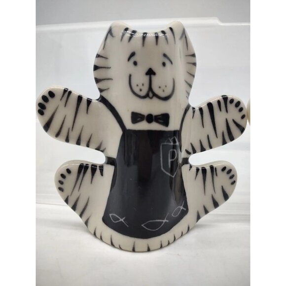 Hand Painted Pottery Cat Salt And Pepper Shakers Dorothy Steele Black & White - Picture 10 of 12